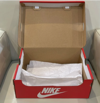 Sneaker Box